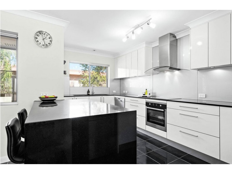 3/60 Earl Street, Greenslopes QLD 4120