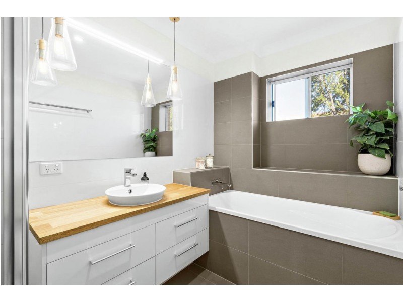 3/60 Earl Street, Greenslopes QLD 4120