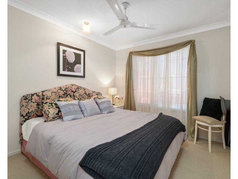 6 Ponderosa Place, Forest Lake QLD 4078