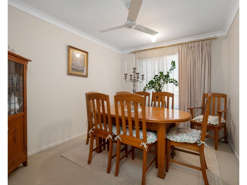 6 Ponderosa Place, Forest Lake QLD 4078