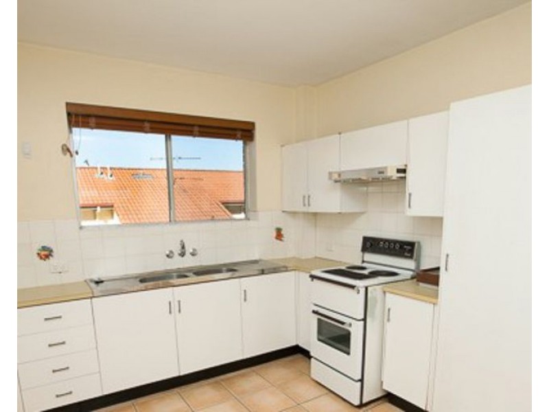 4/29 Rialto Street, Coorparoo QLD 4151