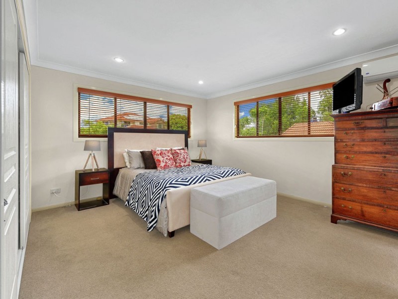 27 Winton Crescent, Murarrie QLD 4172