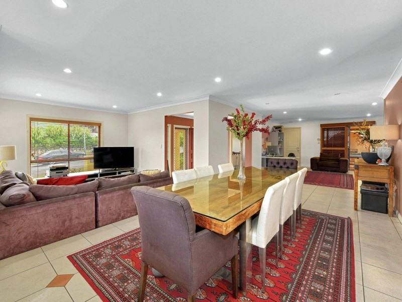 27 Winton Crescent, Murarrie QLD 4172