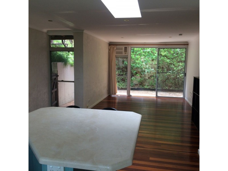 21/18 Holmes Street, Toowong QLD 4066