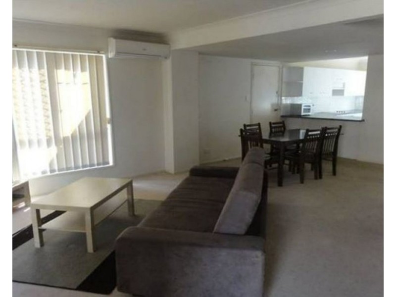 13/10 Lawrence Close, Robertson QLD 4109