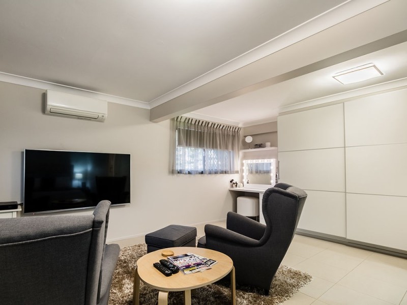 18 Remsen Street, Wishart QLD 4122