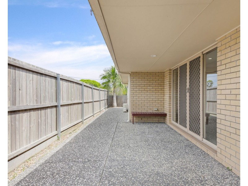 2 Holland Place, Carindale QLD 4152