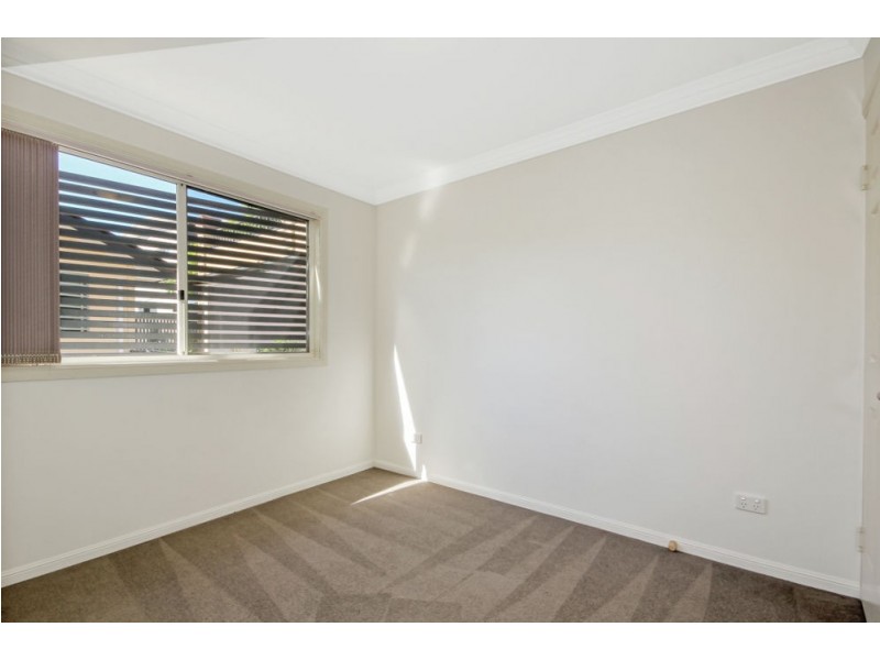 2/183 Norman Ave, Norman Park QLD 4170