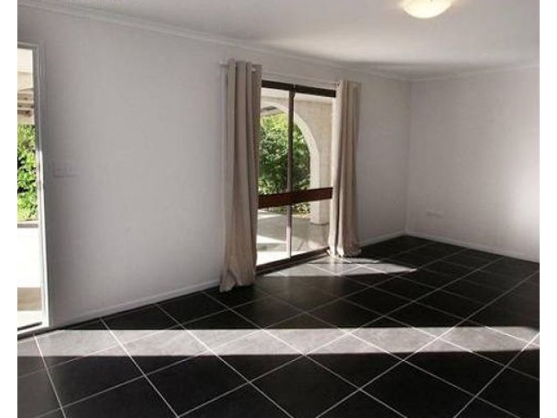 4 Isolde Court, Carindale QLD 4152