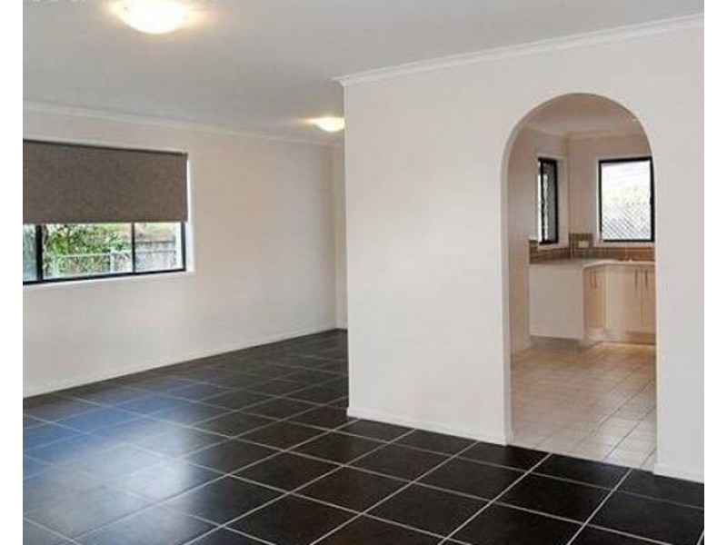 4 Isolde Court, Carindale QLD 4152