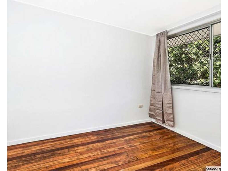 161 Redland Bay Road, Capalaba QLD 4157