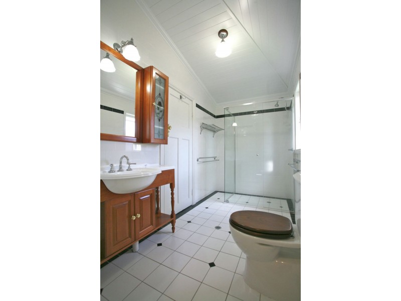 43A Dansie Street, Greenslopes QLD 4120