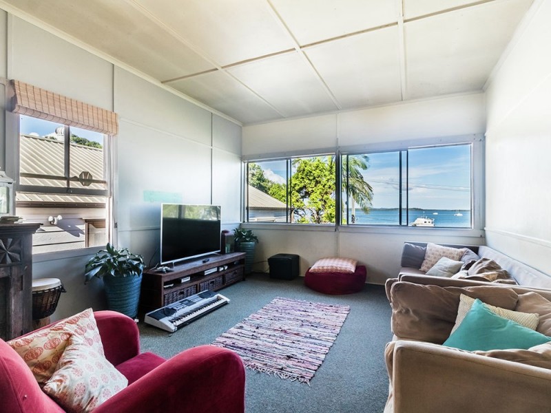 8 Wilson Lane, Victoria Point QLD 4165
