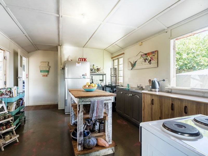 8 Wilson Lane, Victoria Point QLD 4165