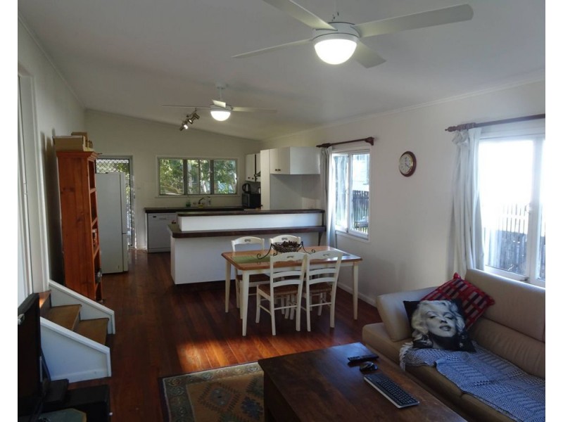 44 Park Road West, Dutton Park QLD 4102