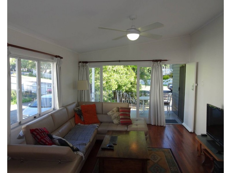 44 Park Road West, Dutton Park QLD 4102