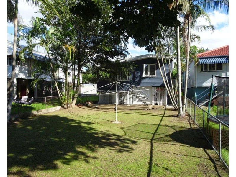 44 Park Road West, Dutton Park QLD 4102