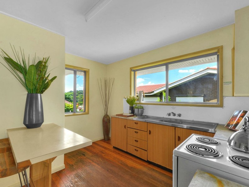 2 Harlock Street, Moorooka QLD 4105