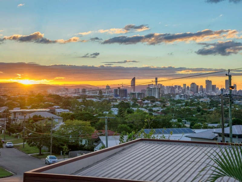 8 Spica Street, Coorparoo QLD 4151