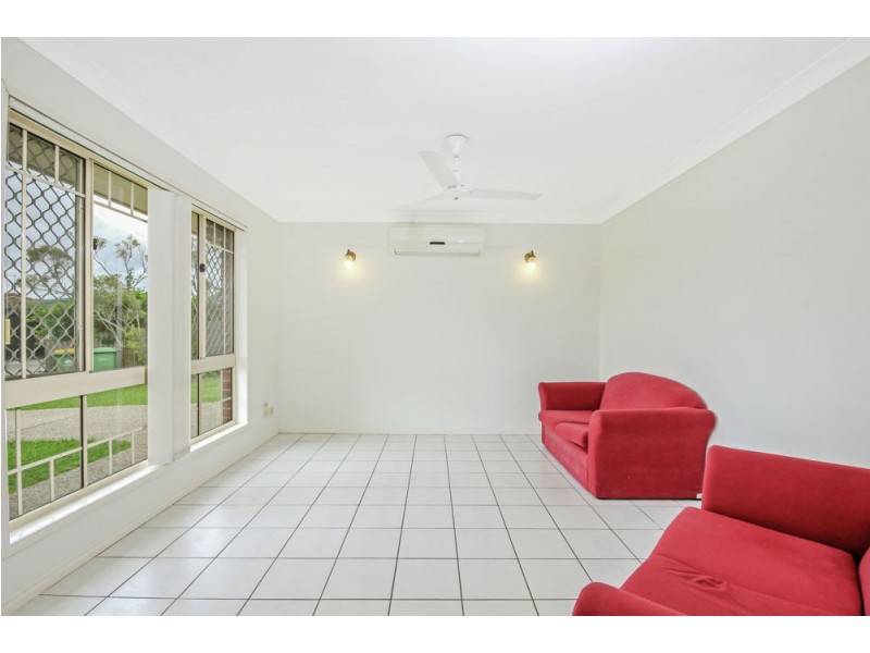 6 Lanjak Place, Tanah Merah QLD 4128