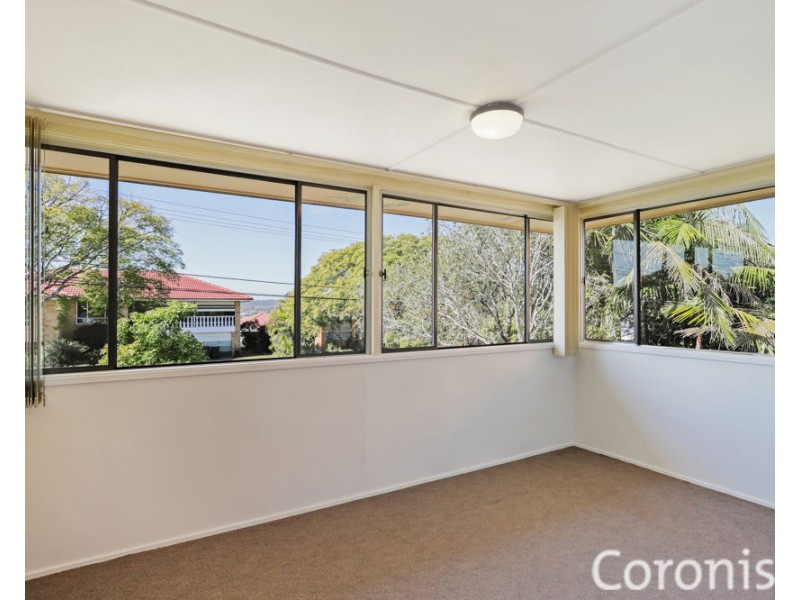 16 Koumala Street, Mansfield QLD 4122