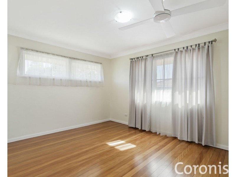 16 Koumala Street, Mansfield QLD 4122