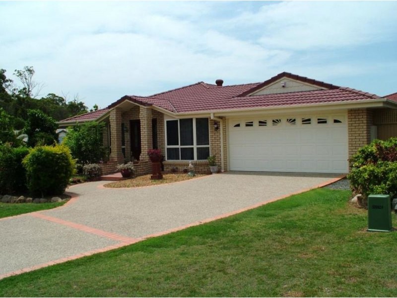 1 Hereford Crescent, Carindale QLD 4152