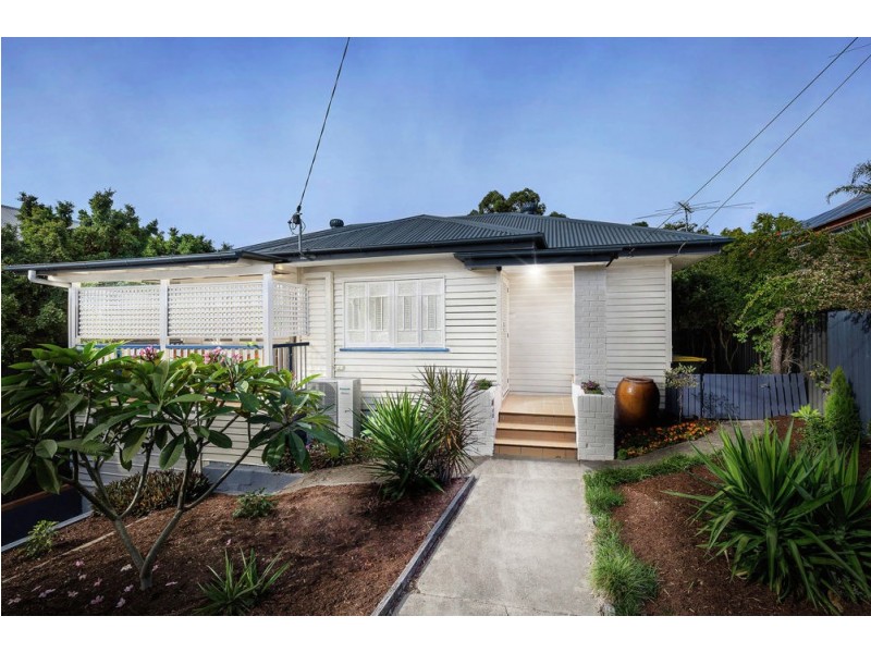 154 Boundary Road, Camp Hill QLD 4152