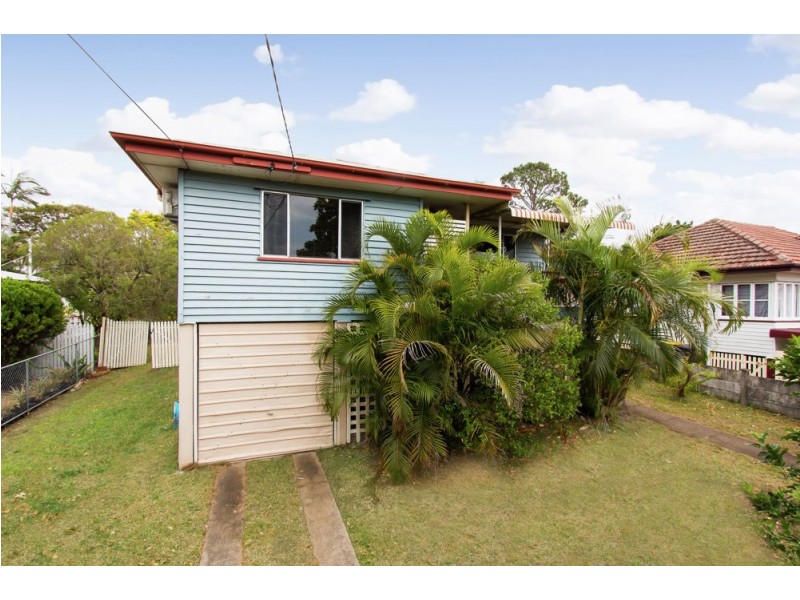 67 Delsie Street, Cannon Hill QLD 4170