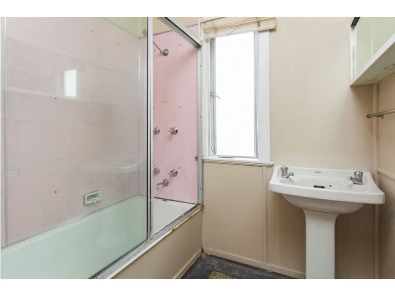 67 Delsie Street, Cannon Hill QLD 4170