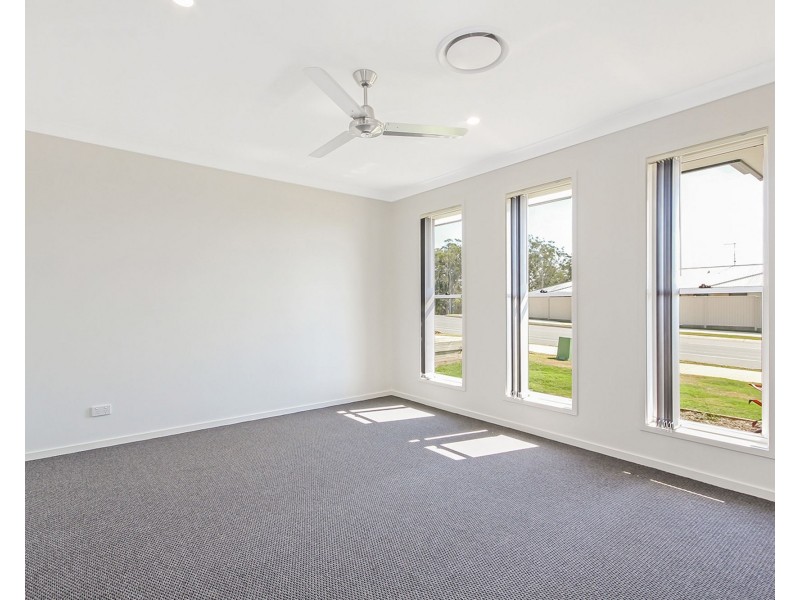 28 Muller St, Redland Bay QLD 4165
