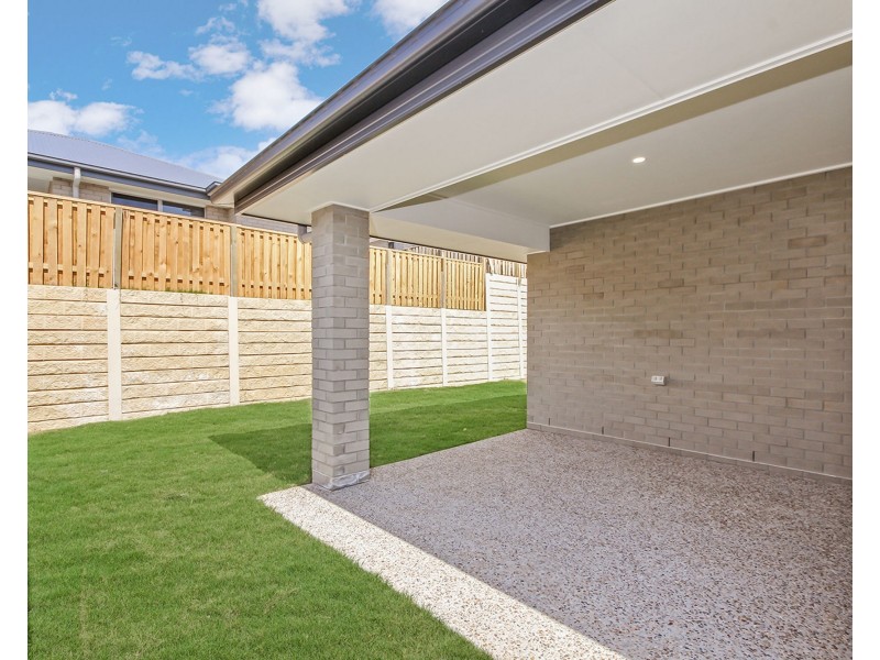 28 Muller St, Redland Bay QLD 4165