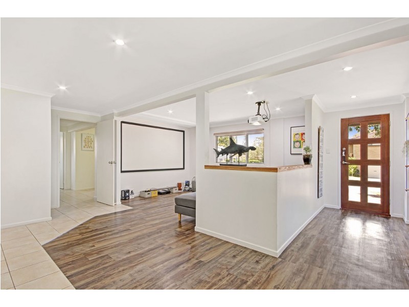 1 Hampton Court, Birkdale QLD 4159