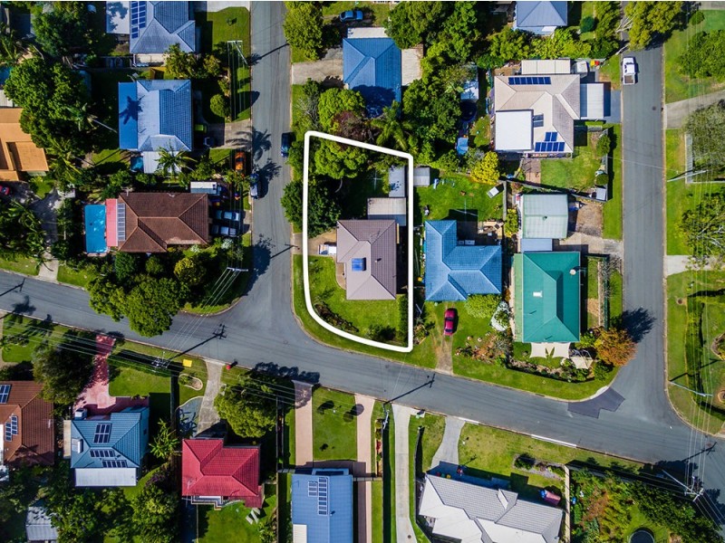 1 Hampton Court, Birkdale QLD 4159