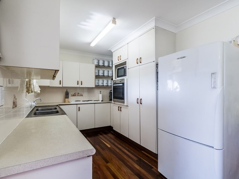 40 Frinton Street, Wishart QLD 4122