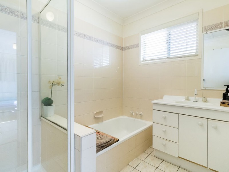 40 Frinton Street, Wishart QLD 4122