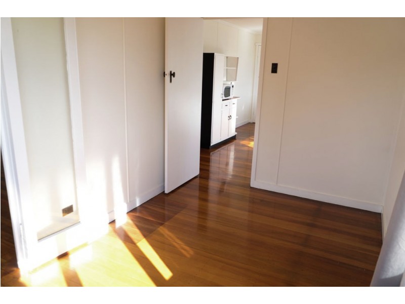 75 Wemvern Street, Upper Mount Gravatt QLD 4122