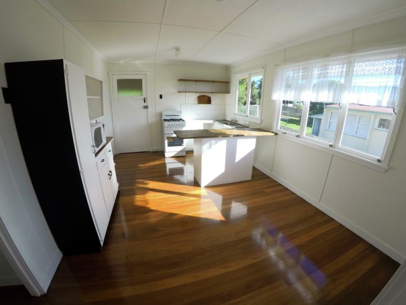 75 Wemvern Street, Upper Mount Gravatt QLD 4122