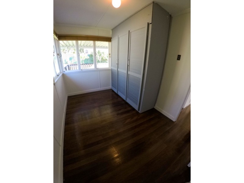 75 Wemvern Street, Upper Mount Gravatt QLD 4122