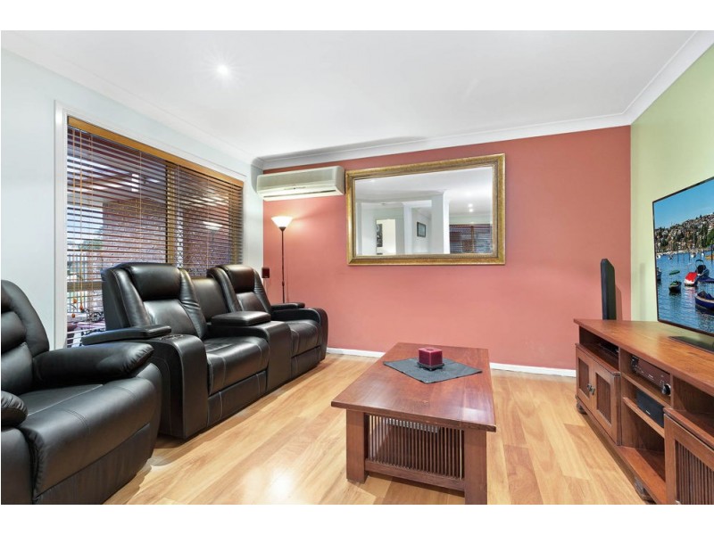 50 Berkshire Crescent, Wishart QLD 4122