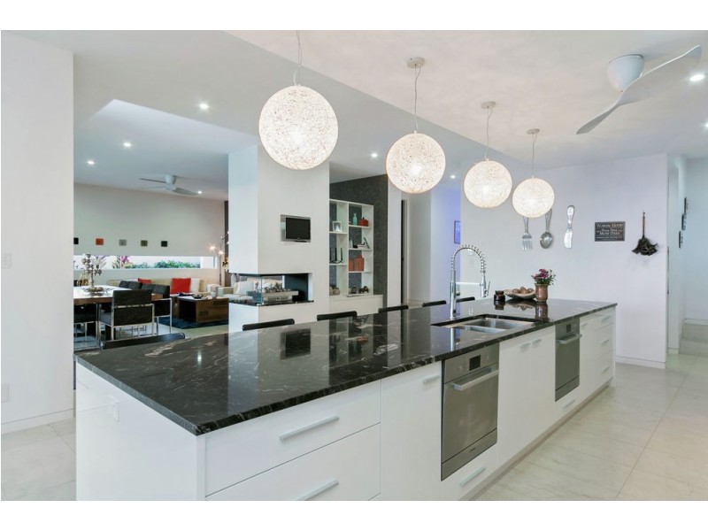 39 North Point, Banksia Beach QLD 4507
