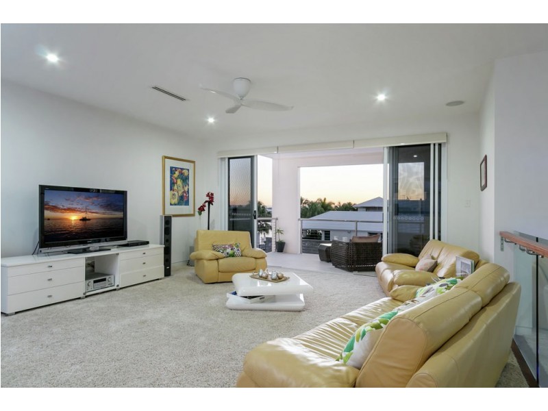 39 North Point, Banksia Beach QLD 4507