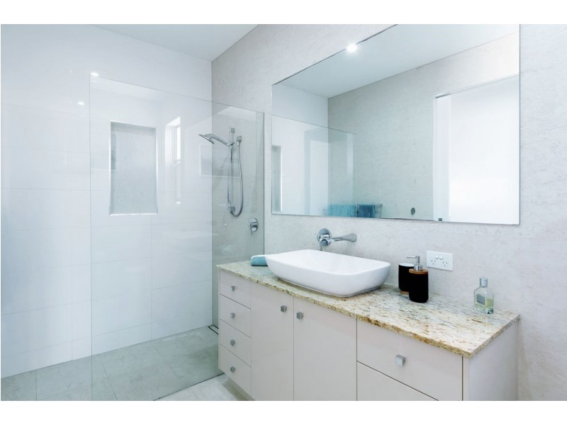 39 North Point, Banksia Beach QLD 4507