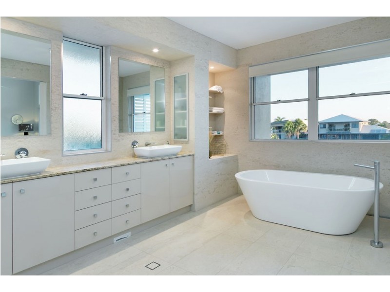 39 North Point, Banksia Beach QLD 4507