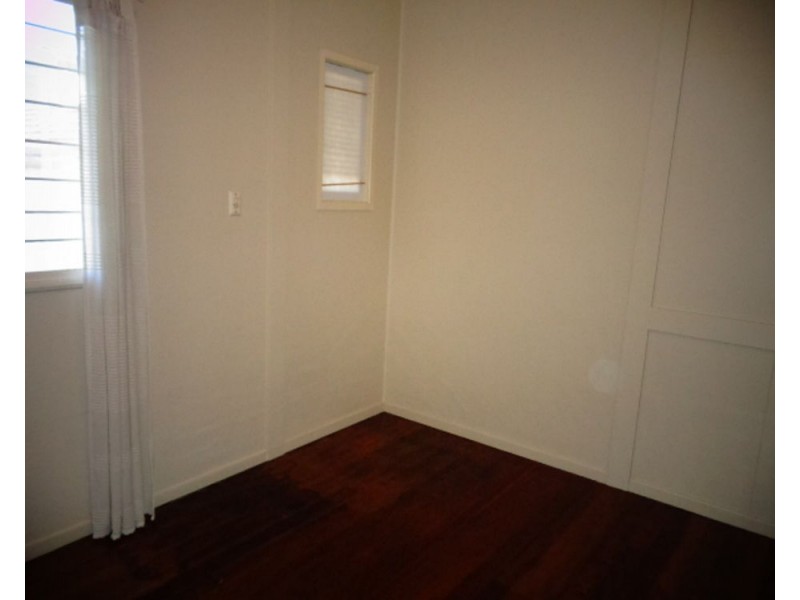 25 Risley Street, Carina QLD 4152