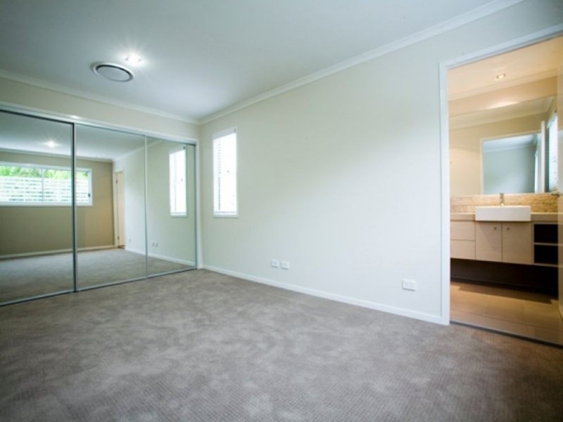 30A Olive Street, Morningside QLD 4170