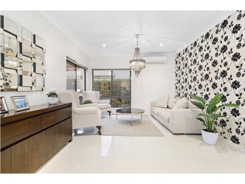 6 Aldea Place, Stretton QLD 4116