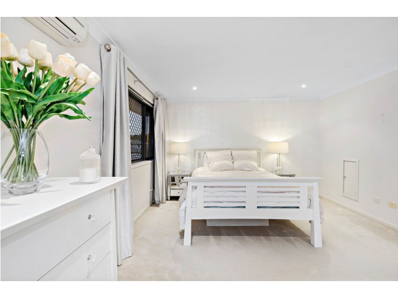 6 Aldea Place, Stretton QLD 4116