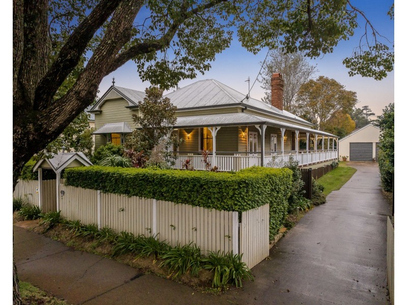 30 Raff Street, Toowoomba QLD 4350