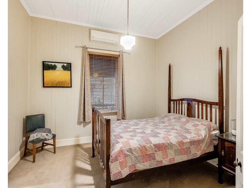 30 Raff Street, Toowoomba QLD 4350